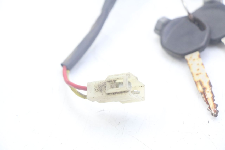 photo de LOCK SET KEY DOLPHIN PYGMY 1 (2020 - 2024) - Alternative perspective