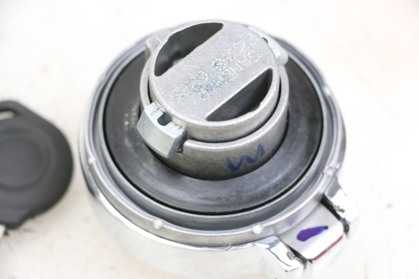 photo de LOCK SET KEY ROYAL ENFIELD CONTINENTAL GT 650 (2019 - 2024) - Component detail