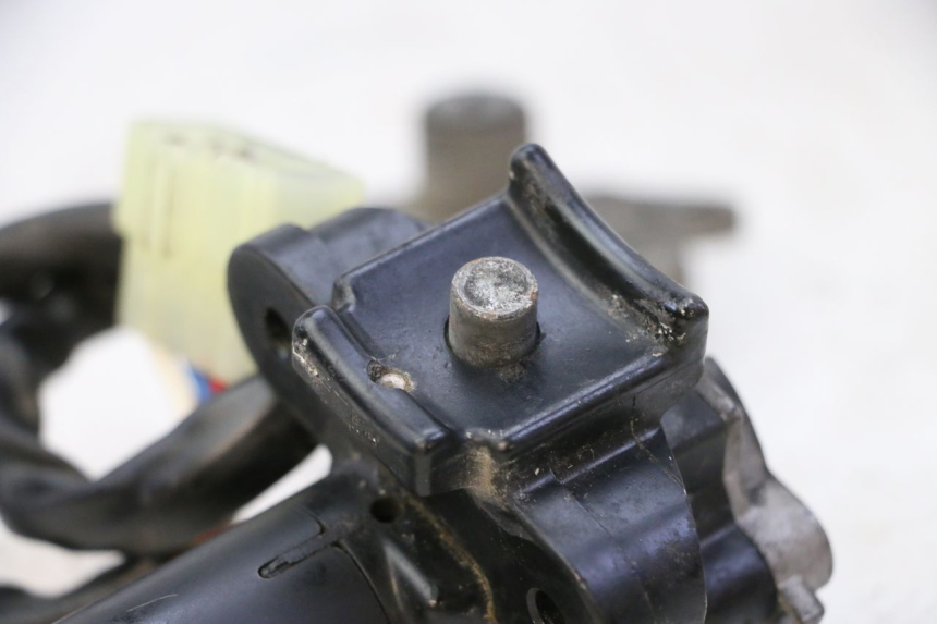 photo de LOCK SET KEY TRIUMPH SPRINT 900 (1995 - 1998) - Component detail