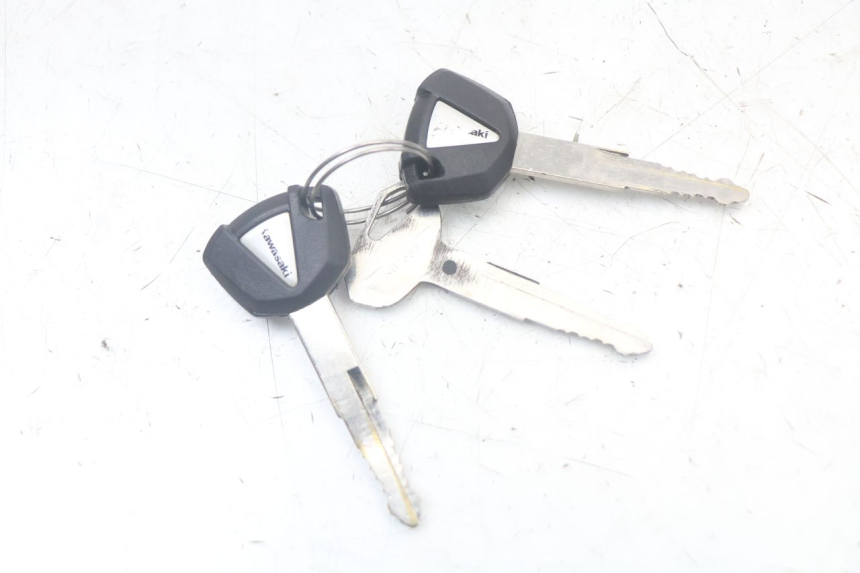 photo de LOCK KEY NEIMAN KIT KAWASAKI VERSYS ABS 650 (2015 - 2018) - Zoom on usage condition