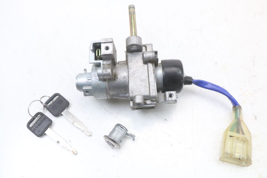 photo de LOCK KEY NEIMAN KIT KYMCO XCITING 250 (2006 - 2009) - Zoom on usage condition
