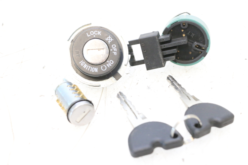 photo de LOCK KEY NEIMAN KIT PIAGGIO ZIP 4T 50 (2018 - 2020) - Product overview