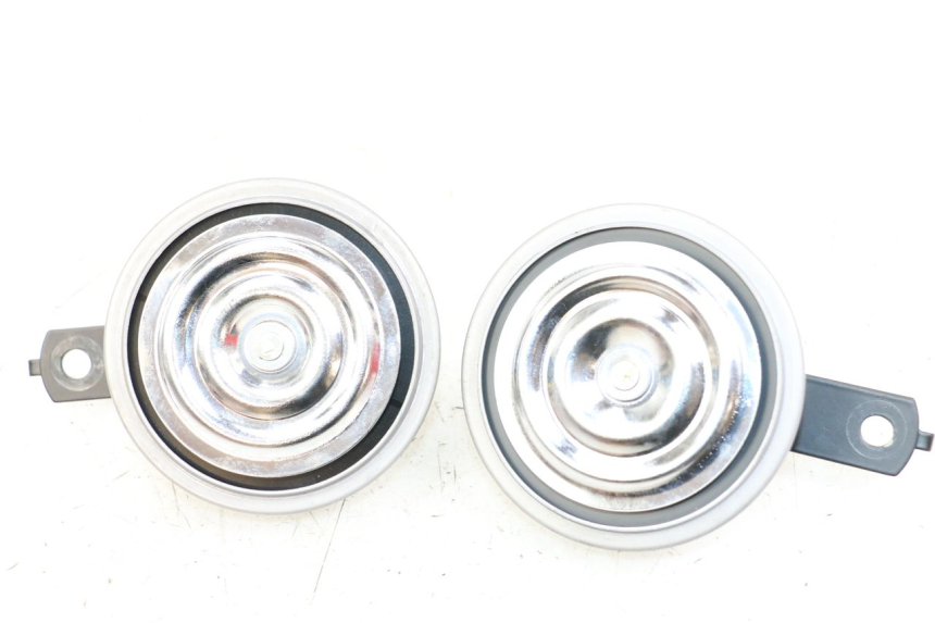 photo de HORN ROYAL ENFIELD CONTINENTAL GT 650 (2019 - 2024) - Main view