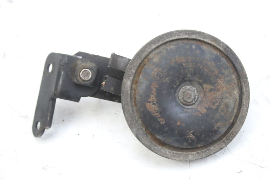 photo de HORN TRIUMPH SPRINT ST 955 (1999 - 2001) - Zoom on usage condition