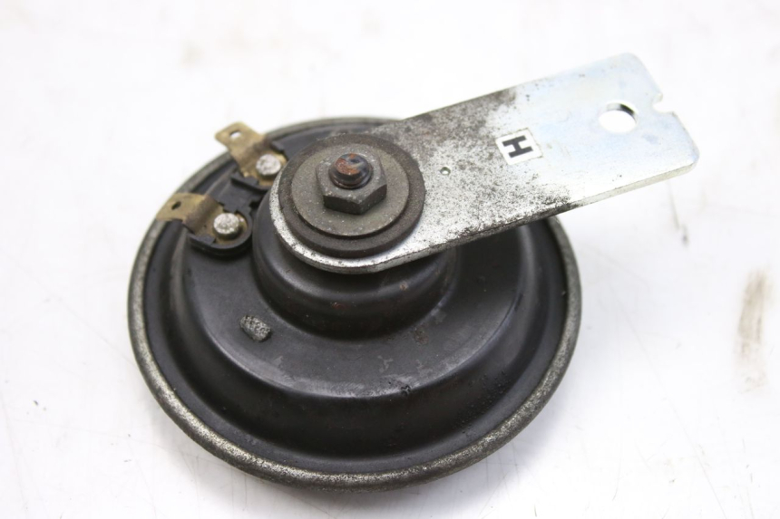 photo de HORN YAMAHA XP T-MAX TMAX ABS 500 (2004 - 2007) - Zoom on usage condition