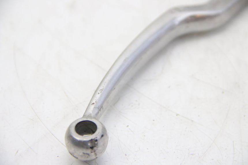 photo de LEFT BRAKE LEVER SUZUKI BURGMAN 125 (2007 - 2014) - Zoom on usage condition