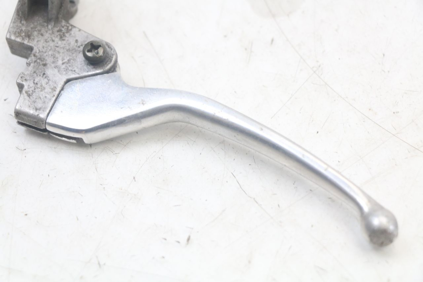 photo de LEFT BRAKE LEVER MBK FLAME X 125 (2007 - 2016) - Zoom on usage condition