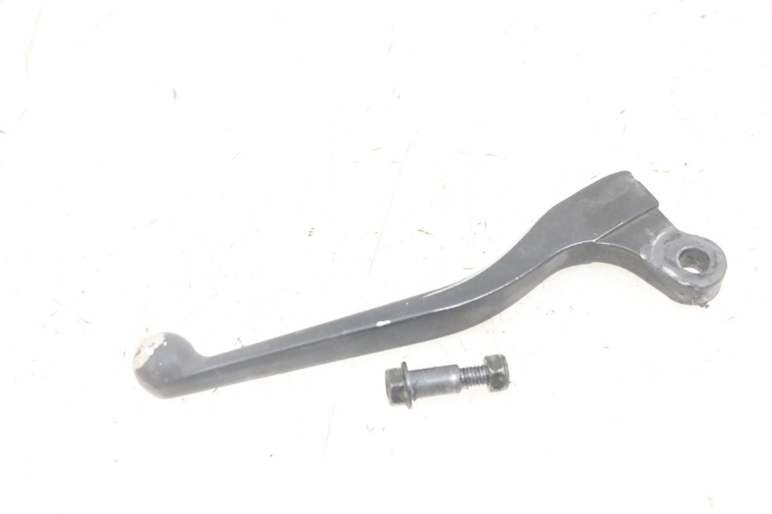 photo de LEFT BRAKE LEVER PEUGEOT KISBEE 4T 50 (2018 - 2022) - Zoom on usage condition