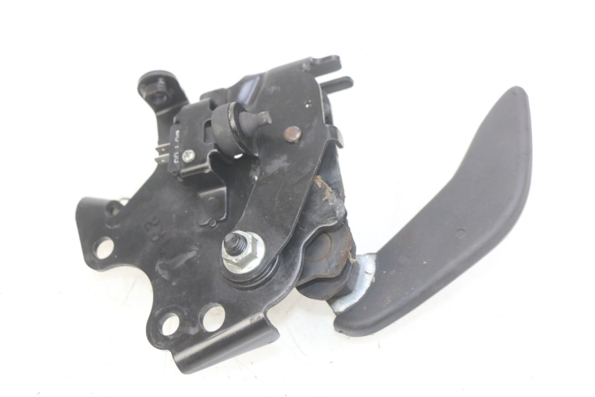 photo de PARKING BRAKE LEVER HONDA FJS SILVERWING SILVER WING 400 (2009 - 2016) - Alternative perspective