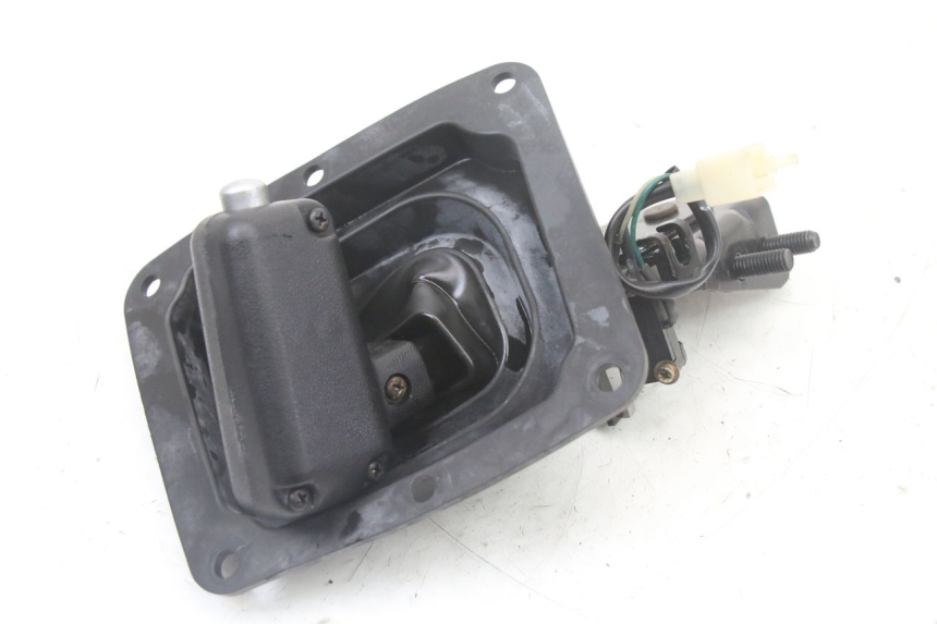 photo de PARKING BRAKE LEVER KYMCO XCITING 500 (2007 - 2010) - Surface and material condition