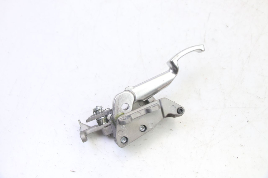 photo de PARKING BRAKE LEVER PIAGGIO MP3 HPE 310 (2024 - 2025) - Zoom on usage condition