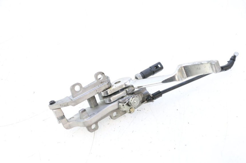photo de PARKING BRAKE LEVER PIAGGIO MP3 LT 300 (2010 - 2016) - Zoom on usage condition