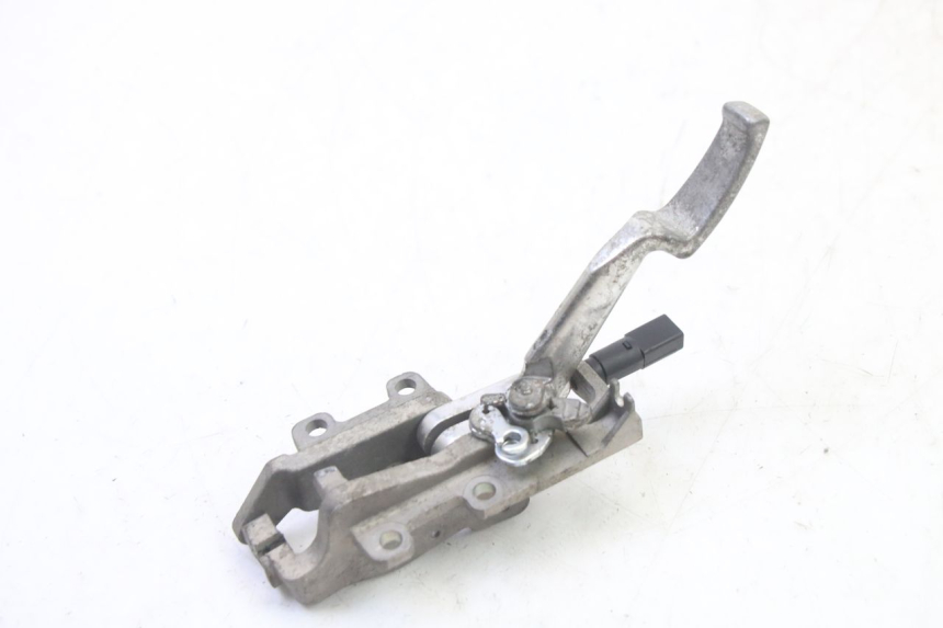 photo de PARKING BRAKE LEVER PIAGGIO MP3 RL 250 (2006 - 2010) - Zoom on usage condition