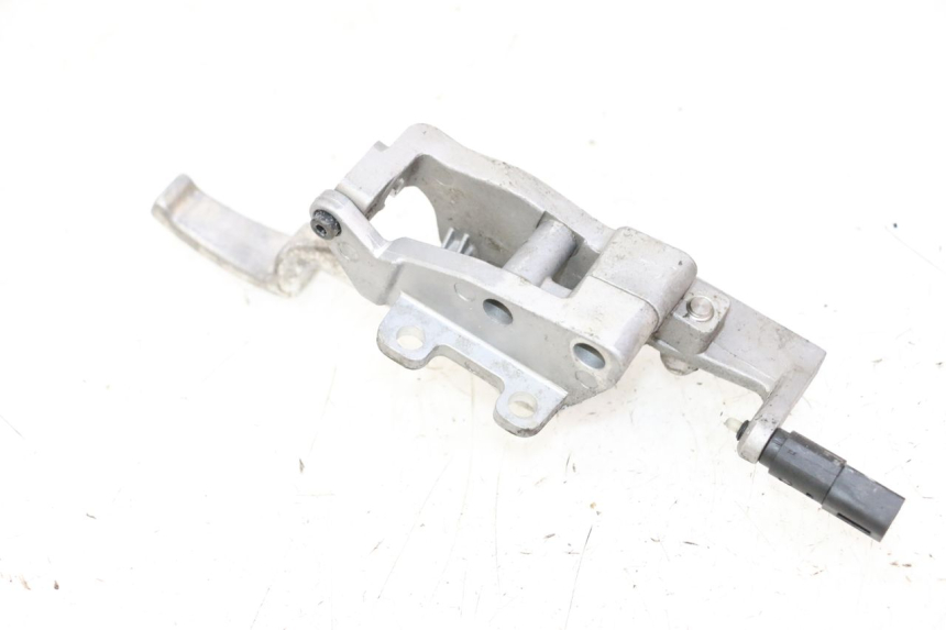 photo de PARKING BRAKE LEVER PIAGGIO MP3 500 (2011 - 2015) - Zoom on usage condition