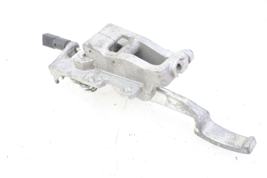 photo de PARKING BRAKE LEVER PIAGGIO MP3 LT 400 (2007 - 2012) - Zoom on usage condition