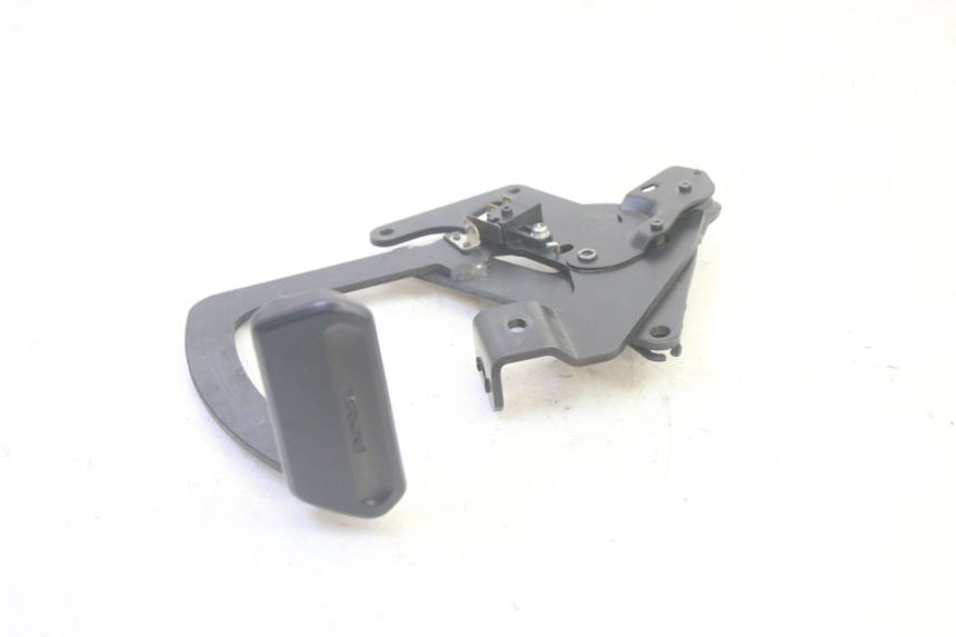 photo de PARKING BRAKE LEVER YAMAHA TRICITY 300 (2020 - 2024) - Technical close-up