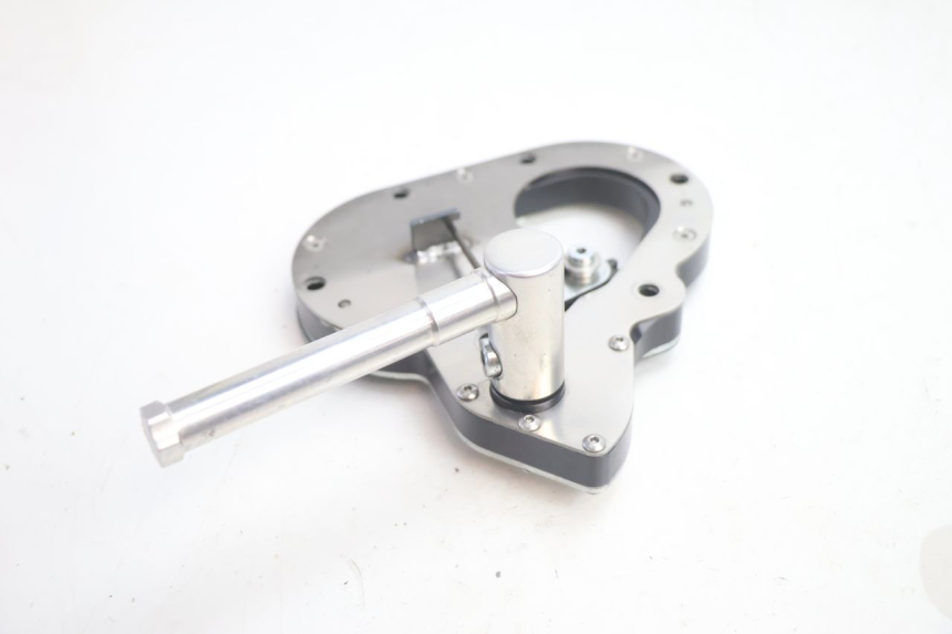 photo de REVERSE GEAR LEVER HARLEY DAVIDSON ROAD GLIDE FLTRXSE 1920 (2018 - 2022) - Zoom on usage condition