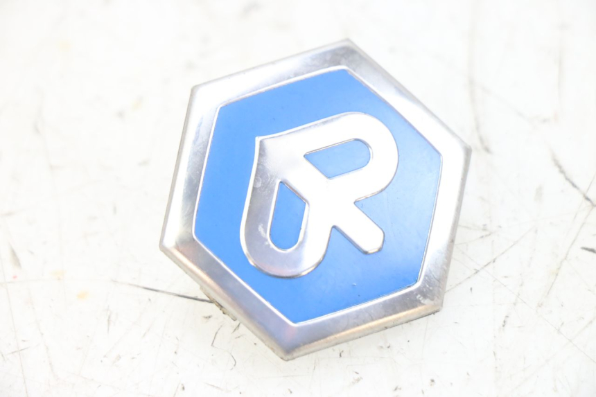 photo de BRAND LOGO PIAGGIO MP3 HPE 300 (2019 - 2026) - Main view