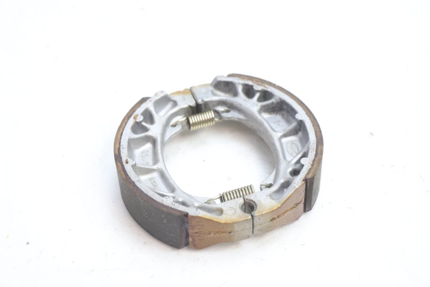 photo de BRAKE SHOES KYMCO AGILITY PREMIUM 50 (2007 - 2010) - Zoom on usage condition
