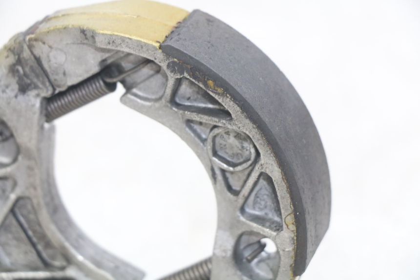 photo de BRAKE SHOE YAMAHA BW'S EASY 50 (2013 - 2016) - Zoom on usage condition