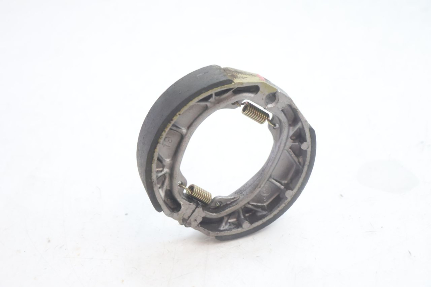 photo de BRAKE SHOE PEUGEOT KISBEE 4T 50 (2010 - 2017) - Component detail