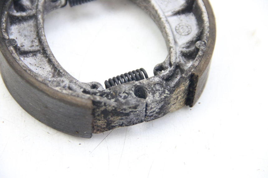 photo de BRAKE SHOE PEUGEOT LUDIX 50 (2008 - 2017) - Alternative perspective