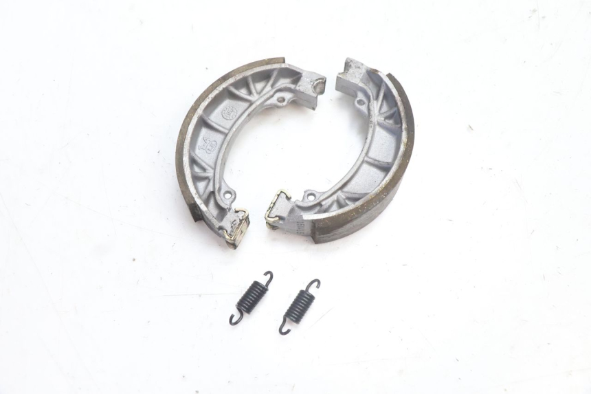 photo de BRAKE SHOE PEUGEOT LUDIX 50 (2008 - 2017) - Zoom on usage condition