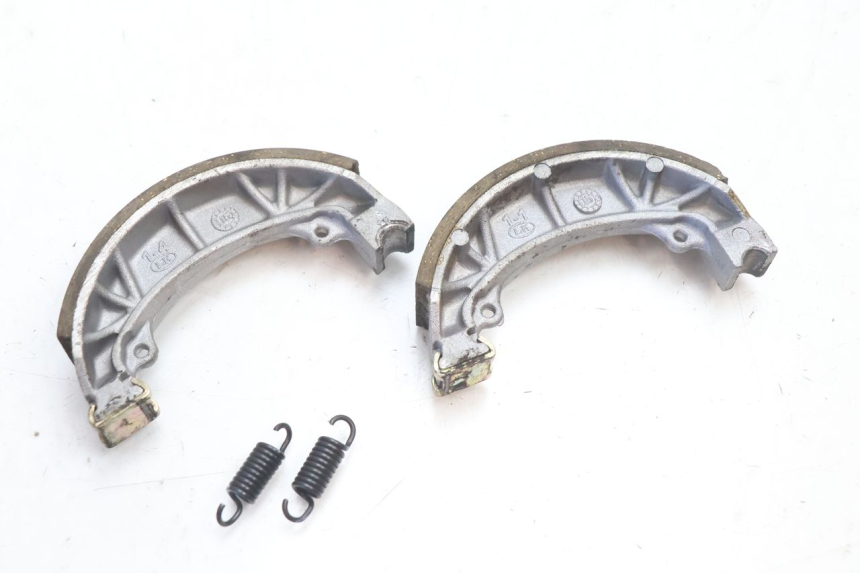 photo de BRAKE SHOE PEUGEOT LUDIX 50 (2008 - 2017) - Alternative perspective