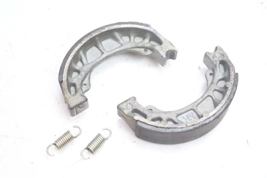 photo de BRAKE SHOES PEUGEOT LUDIX ONE 14P 50 (2004 - 2013) - Zoom on usage condition