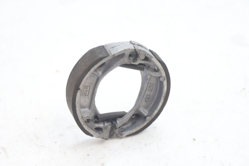 photo de BRAKE SHOES SYM MIO 50 (2005 - 2010) - Zoom on usage condition