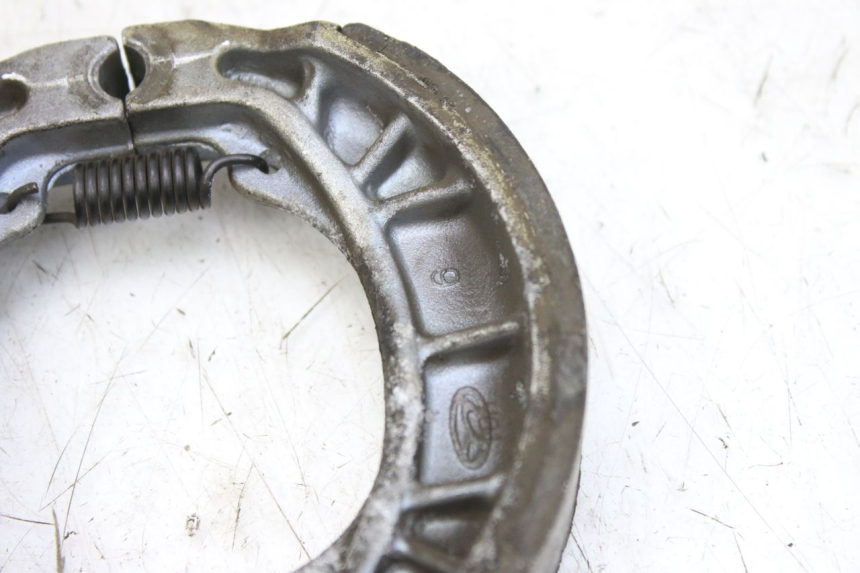 photo de BRAKE SHOE SYM ORBIT 2 4T 50 (2008 - 2017) - Zoom on usage condition