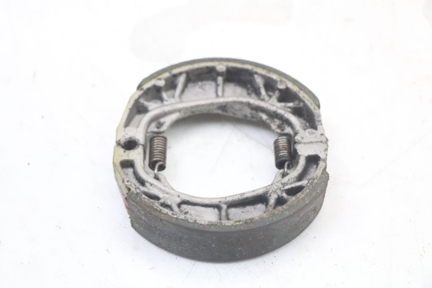 photo de BRAKE SHOE PEUGEOT KISBEE 2T 50 (2010 - 2017) - Zoom on usage condition