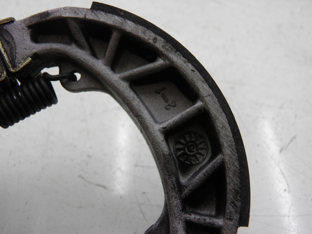 photo de BRAKE SHOES PIAGGIO ZIP 2T 50 (2009 - 2019) - Zoom on usage condition