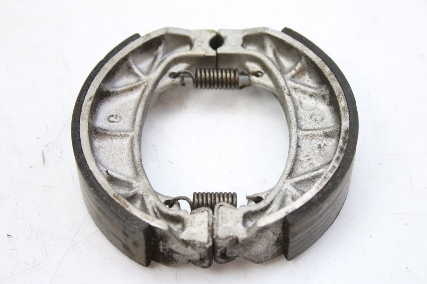 photo de BRAKE SHOE PEUGEOT SV 125 (1991 - 1994) - Alternative perspective