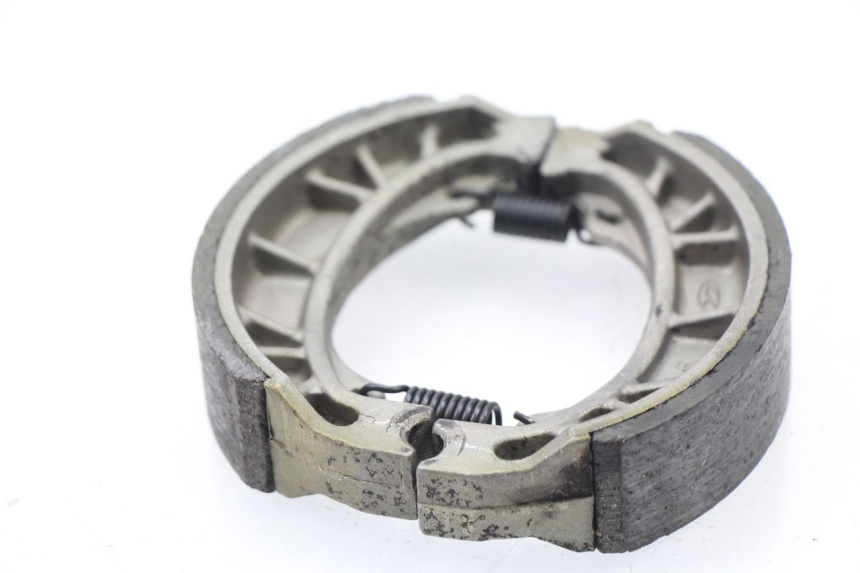 photo de BRAKE SHOES SYM TONIK 125 (2010 - 2014) - Alternative perspective
