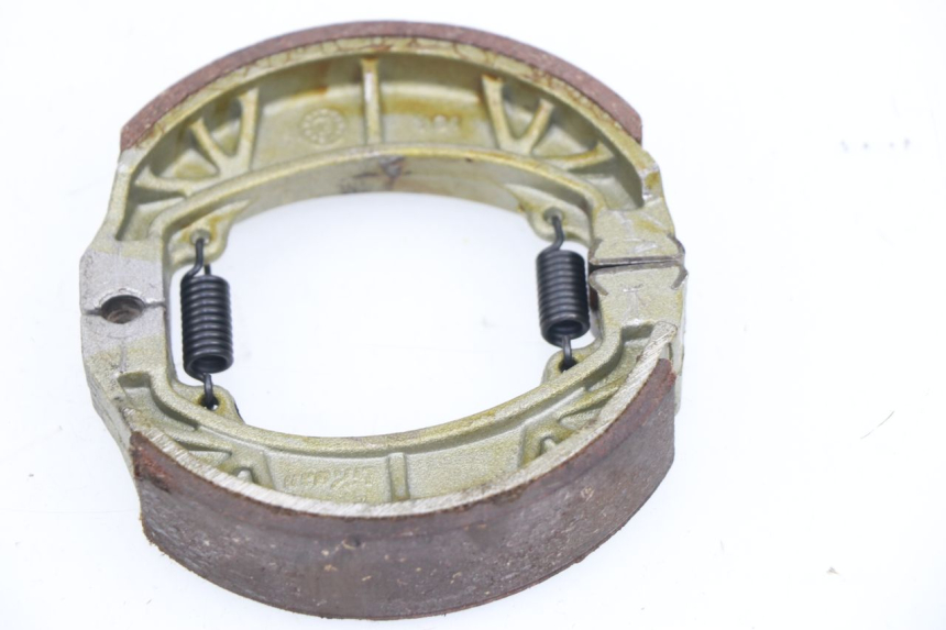 photo de BRAKE SHOES SYM TONIK 50 (2011 - 2014) - Zoom on usage condition