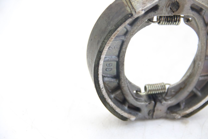 photo de BRAKE SHOE PEUGEOT V-CLIC VCLIC 50 (2007 - 2013) - Zoom on usage condition