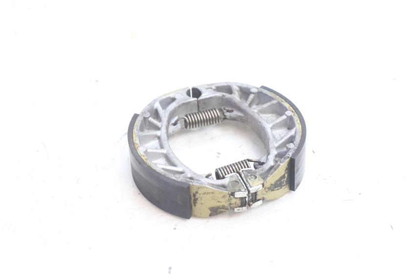 photo de BRAKE SHOES PIAGGIO VESPA PRIMAVERA 2T 50 (2013 - 2018) - Zoom on usage condition
