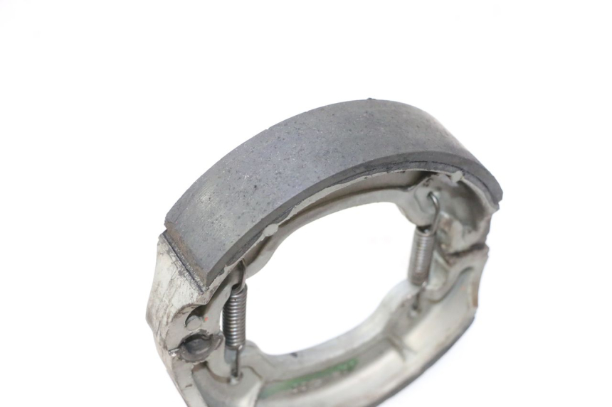 photo de BRAKE SHOES YAMAHA YP MAJESTY 125 (1998 - 2001) - Alternative perspective