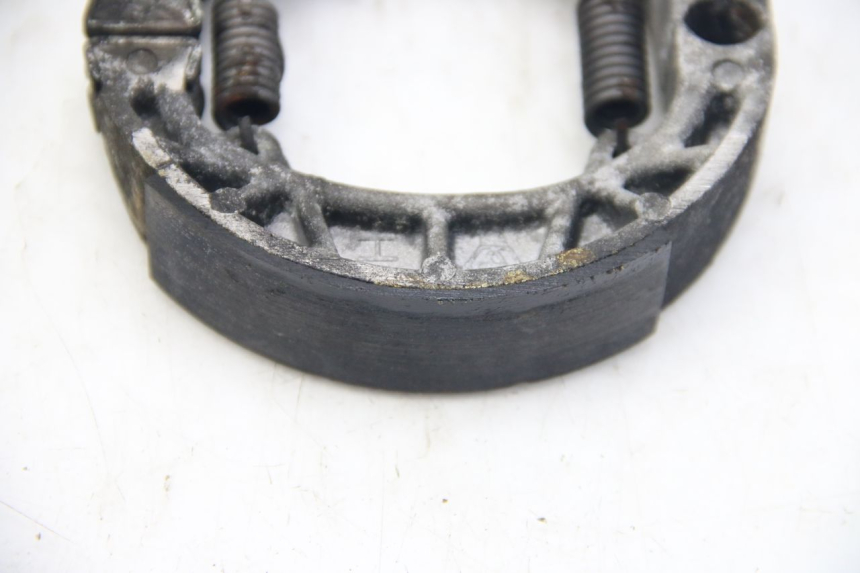 photo de BRAKE SHOE PIAGGIO ZIP 4T 50 (2018 - 2020) - Fixing points details