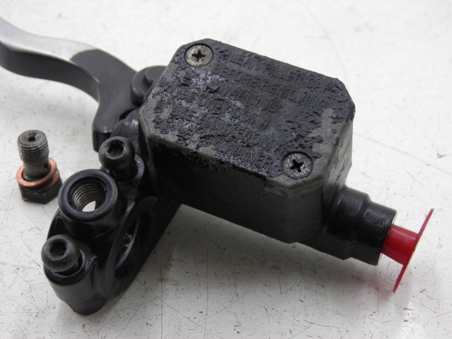 photo de REAR BRAKE MASTER CYLINDER PIAGGIO XEVO - X EVO 125 (2007 - 2017) - Component detail