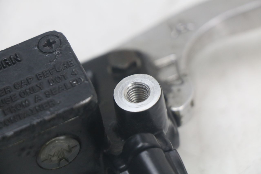 photo de FRONT BRAKE MASTER CYLINDER QUADRO 3D S 350 (2013 - 2018) - Alternative perspective