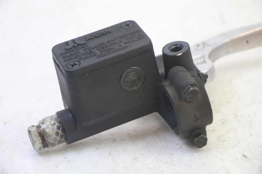 photo de FRONT BRAKE MASTER CYLINDER QUADRO 4 4D 350 (2015 - 2018) - Technical close-up