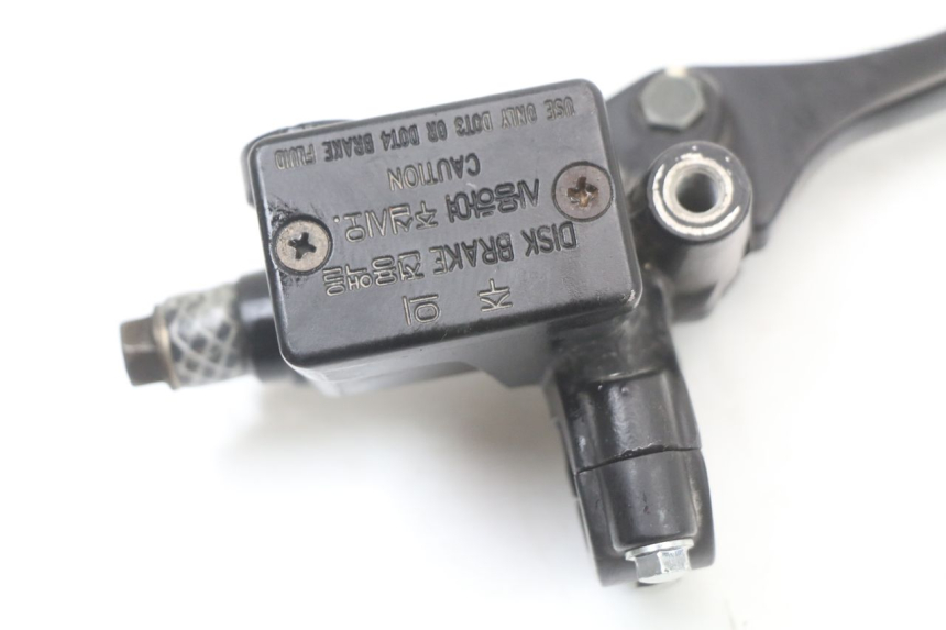photo de FRONT BRAKE MASTER CYLINDER DAELIM A-FOUR 2T 50 (2005 - 2012) - Component detail