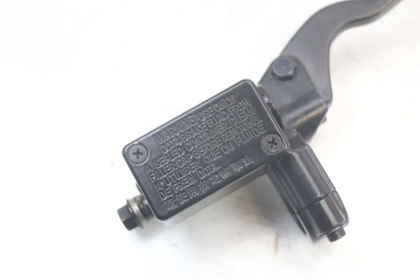 photo de FRONT BRAKE MASTER CYLINDER KYMCO AGILITY 4T 50 (2018 - 2022) - Zoom on usage condition