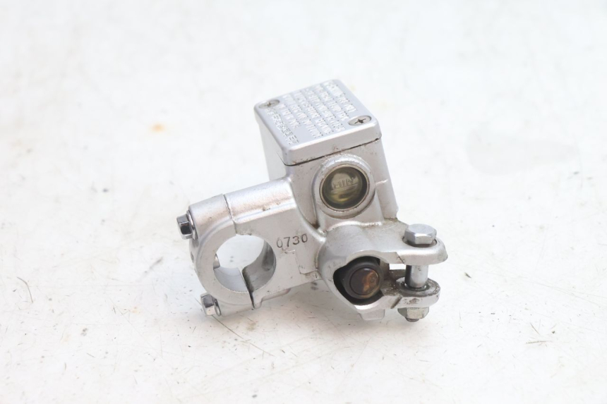 photo de FRONT BRAKE MASTER CYLINDER KYMCO AGILITY CITY 16P 125 (2015 - 2024) - Zoom on usage condition