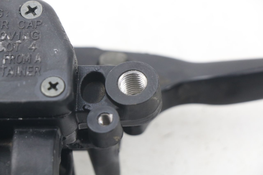 photo de FRONT BRAKE MASTER CYLINDER APRILIA ATLANTIC 125 (2003 - 2009) - Alternative perspective