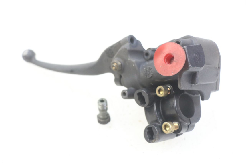 photo de FRONT BRAKE MASTER CYLINDER APRILIA ATLANTIC 500 (2002 - 2003) - Technical close-up