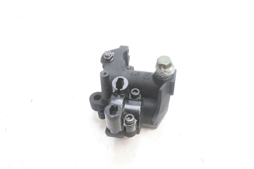 photo de FRONT BRAKE MASTER CYLINDER APRILIA ATLANTIC S 125 (2010 - 2013) - Fixing points details
