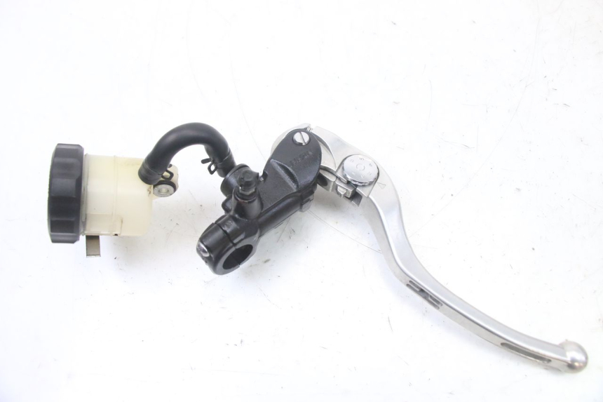 photo de FRONT BRAKE MASTER CYLINDER BMW S RR ABS S1000RR 1000 (2015 - 2018) - Fixing points details